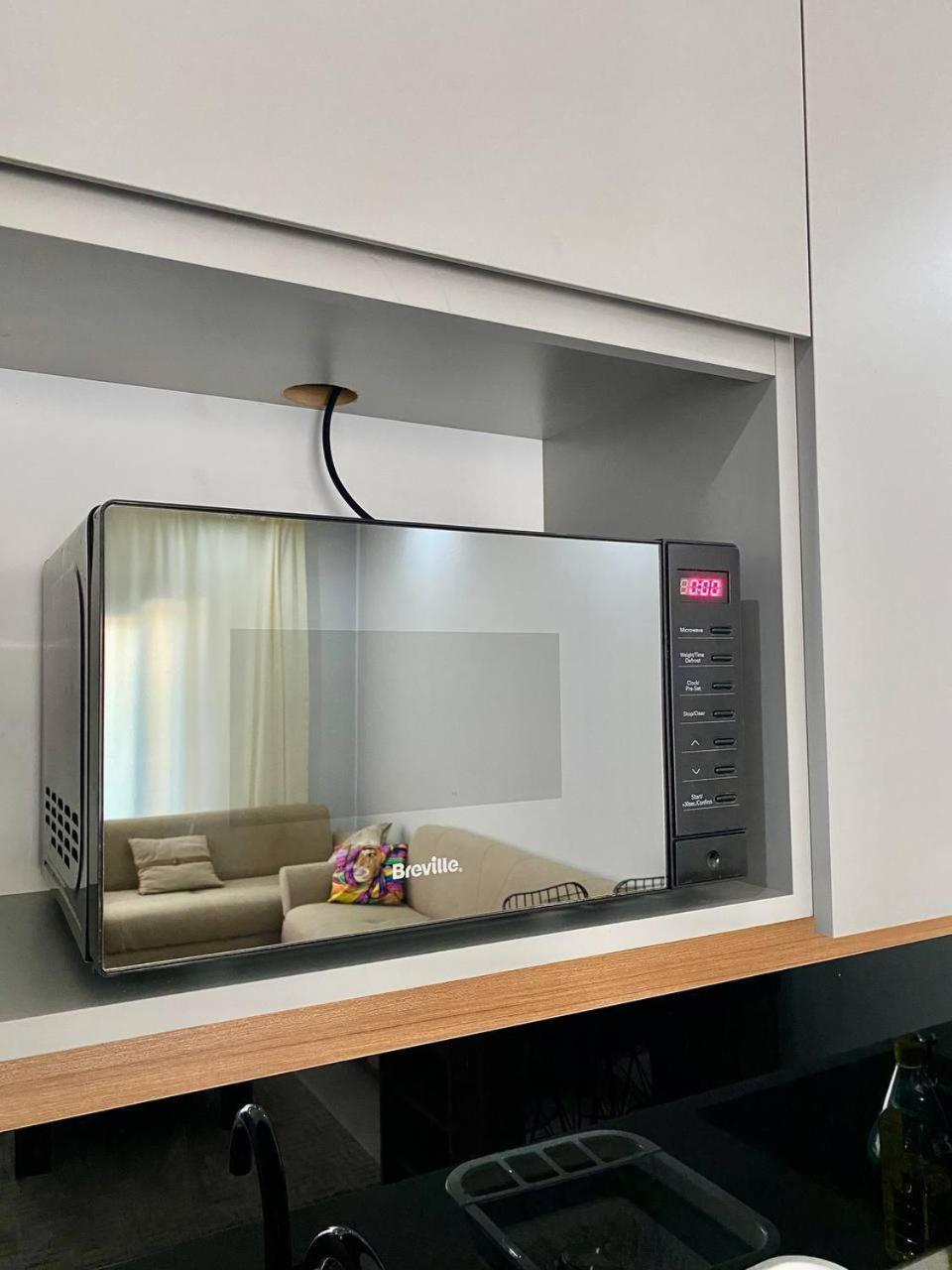 Lejlighed Stylish 1br Flat Pool View & 10 Min Walk To *