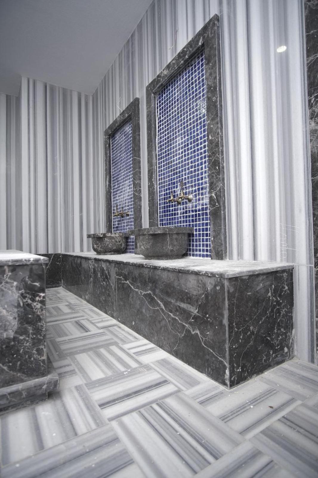 Lejlighed Stylish 1br Flat Pool View & 10 Min Walk To
