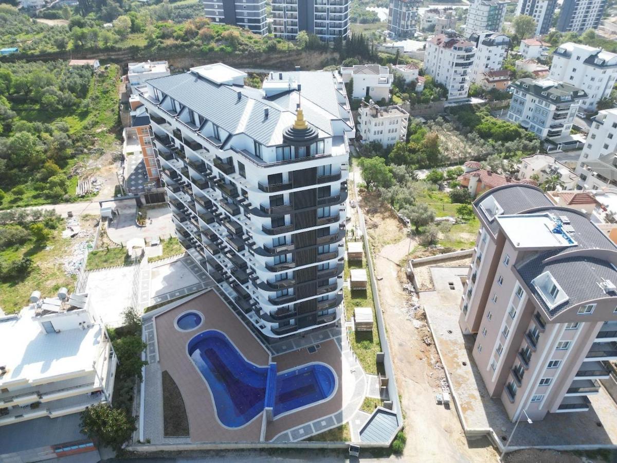 Stylish 1br Flat Pool View & 10 Min Walk To Lejlighed *